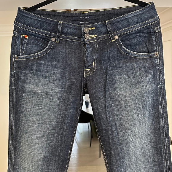 Hudson - Stretch bootcut jeans w/ triangular flap pockets in dark wash, Size 29 - Picture 10 of 16